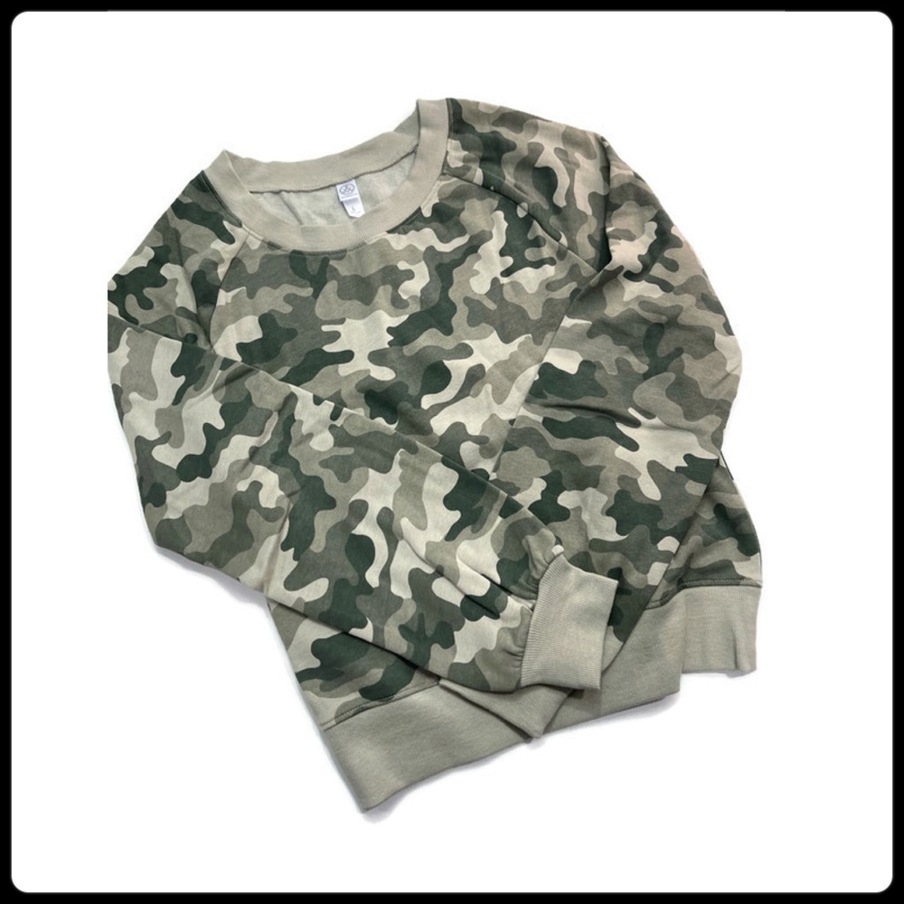 Alternative Blouson Sleeve Pullover